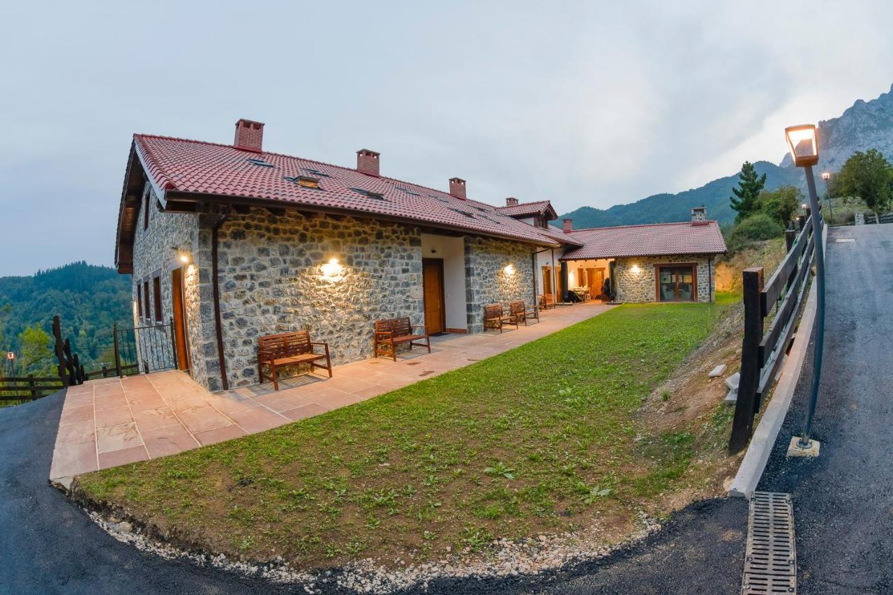 Apartamentos Los Picos De Europa Colio Exteriér fotografie