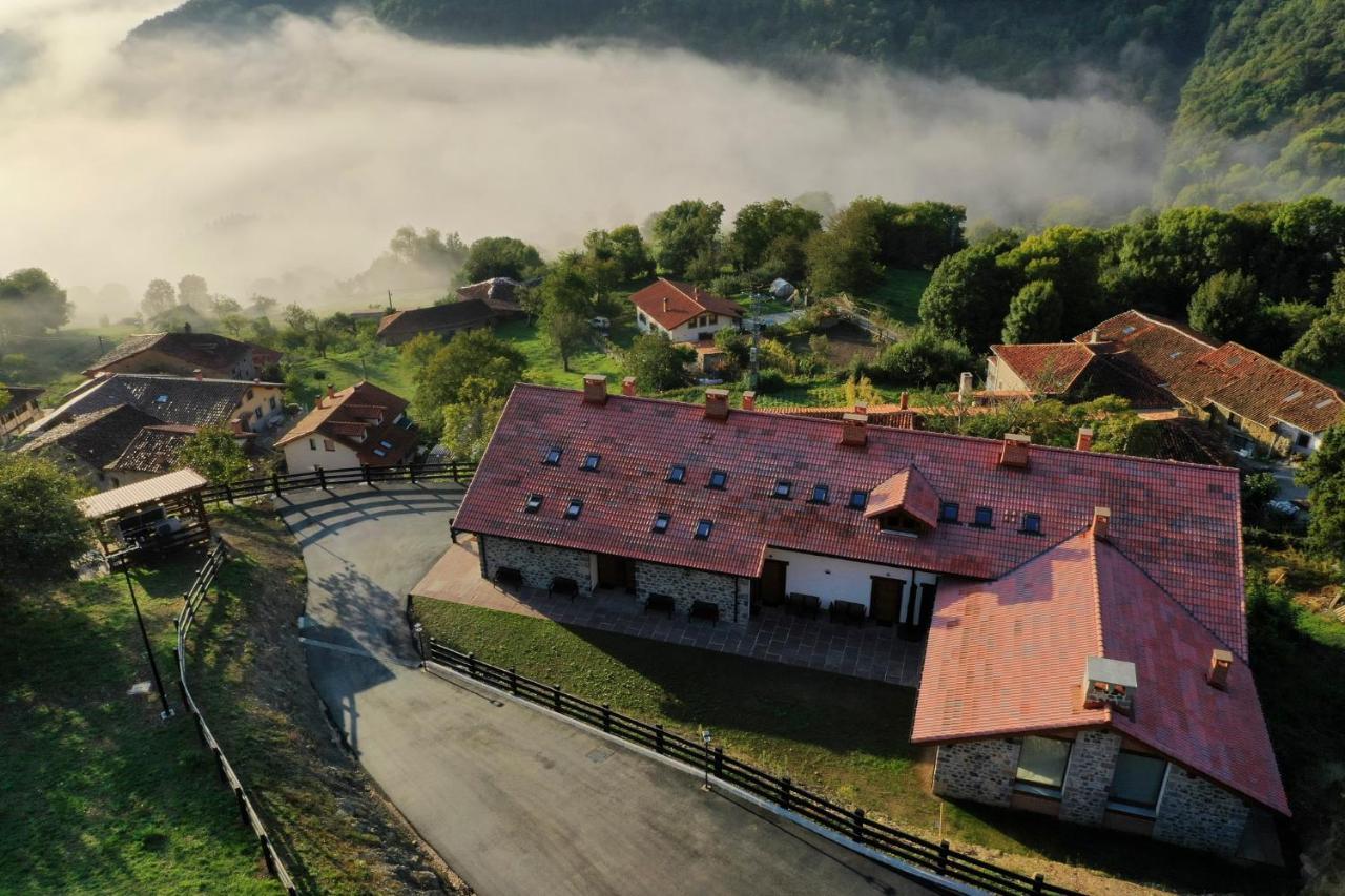 Apartamentos Los Picos De Europa Colio Exteriér fotografie