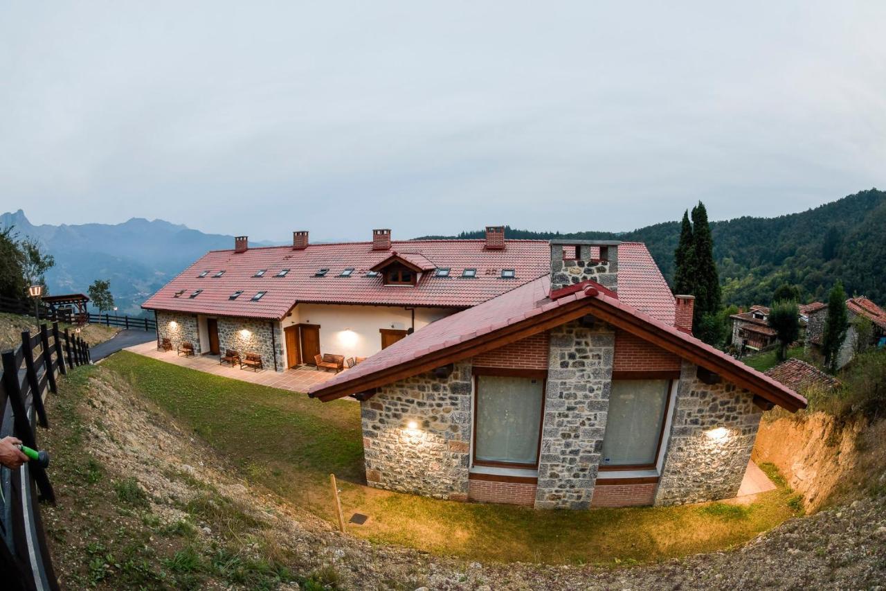 Apartamentos Los Picos De Europa Colio Exteriér fotografie