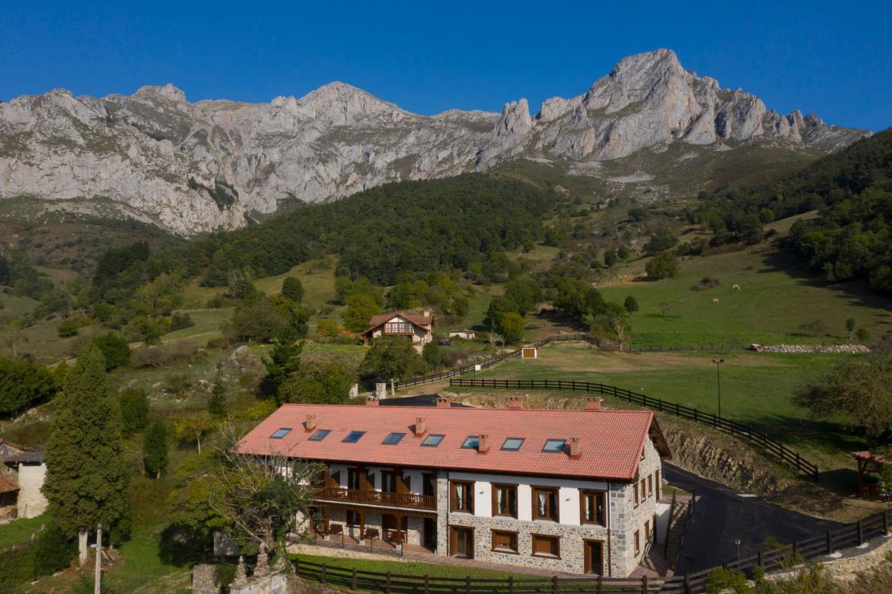 Apartamentos Los Picos De Europa Colio Exteriér fotografie