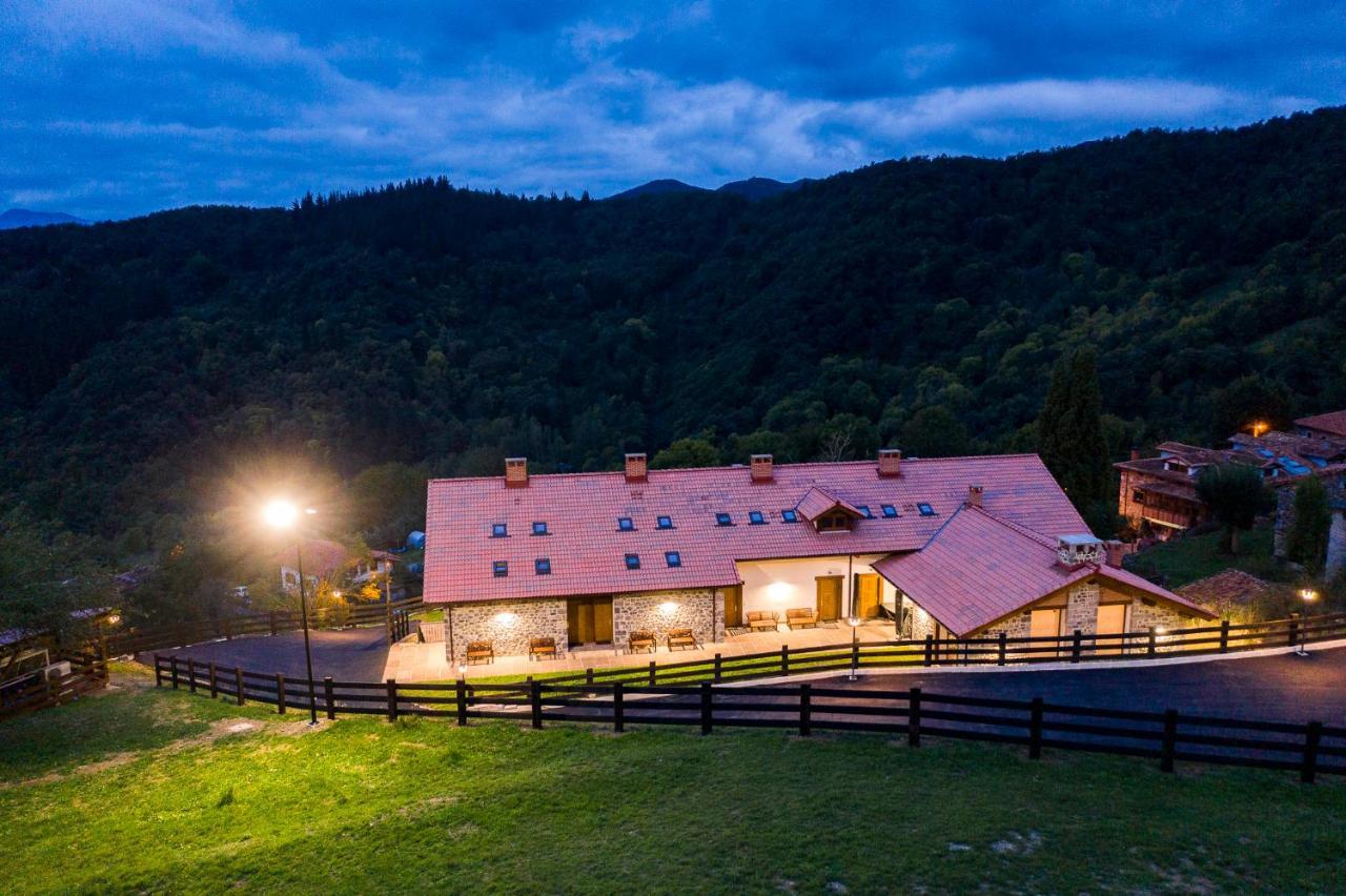 Apartamentos Los Picos De Europa Colio Exteriér fotografie