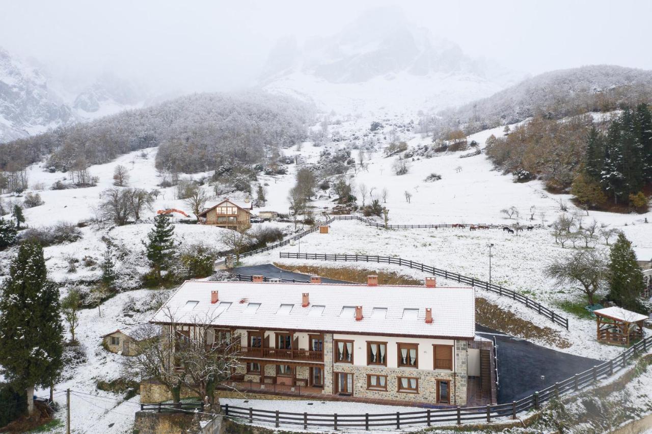 Apartamentos Los Picos De Europa Colio Exteriér fotografie