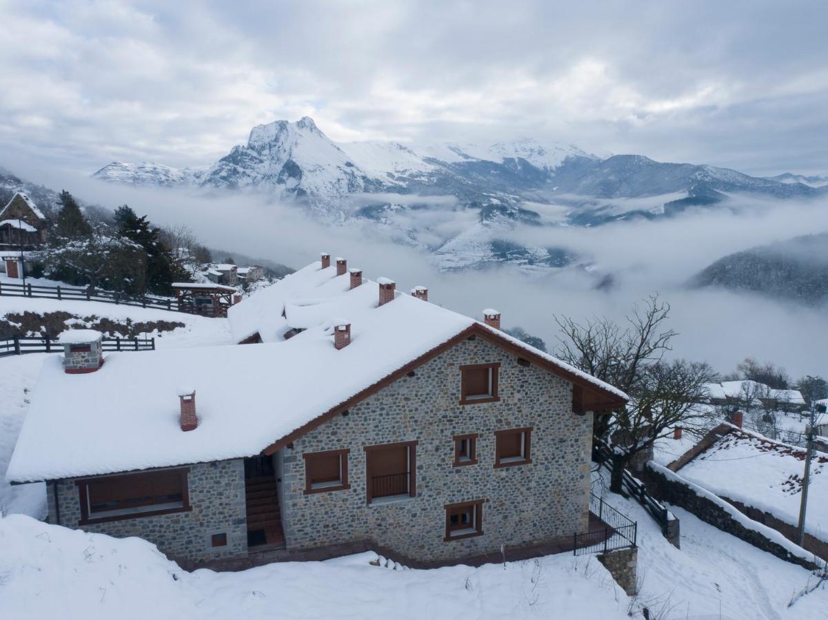 Apartamentos Los Picos De Europa Colio Exteriér fotografie