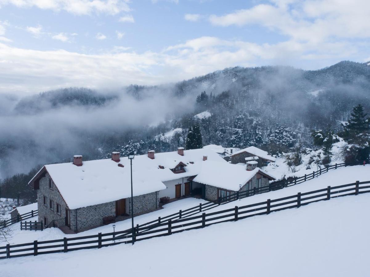 Apartamentos Los Picos De Europa Colio Exteriér fotografie